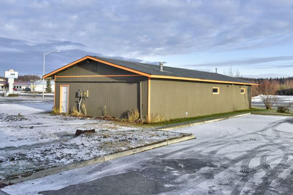 35671 Kenai Spur Hwy, Soldotna, AK 99669